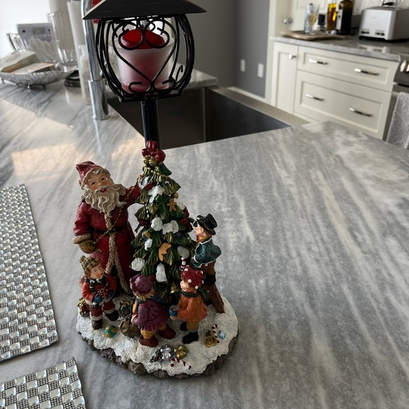 Traditional Santa Claus and friends Christmas  decor holds a candle really nice - Picture 8 of 14